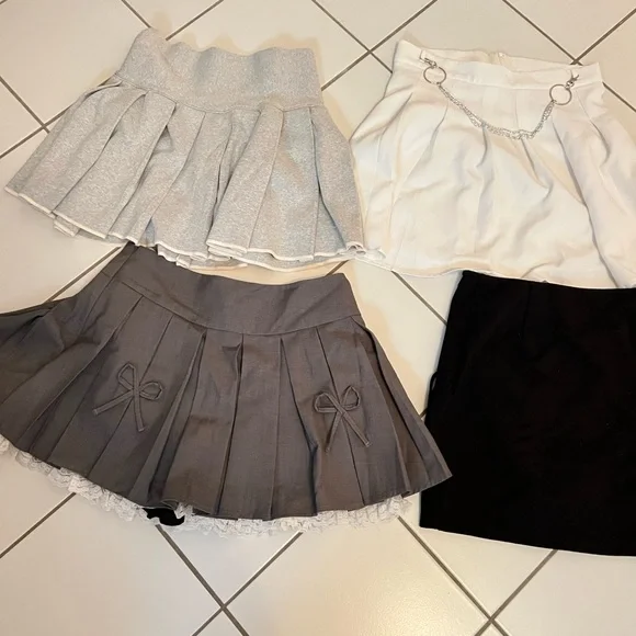 mini skirts bundle - Picture 2 of 3
